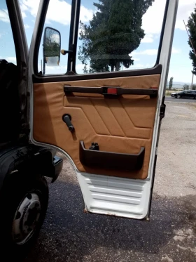 Mercedes-Benz 814 Десен волан, снимка 2