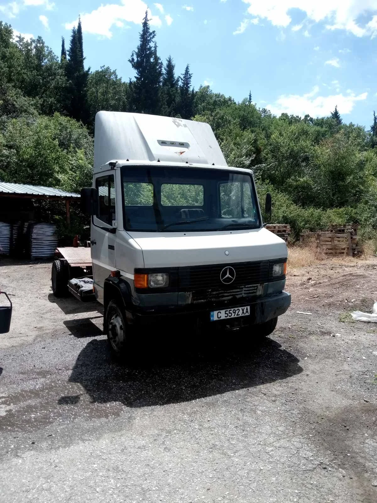 Mercedes-Benz 814 Десен волан