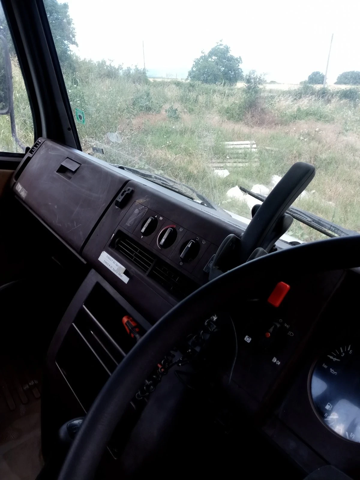 Mercedes-Benz 814 Десен волан, снимка 5 - Камиони - 55678324