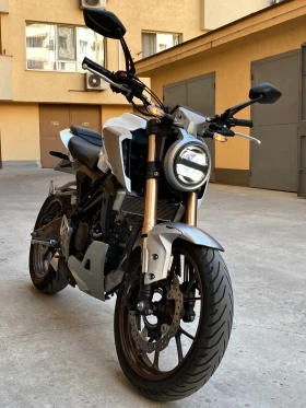 Обява за продажба на Honda Cb ~4 600 лв. - изображение 1