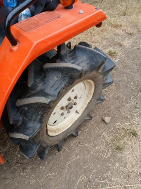 Трактор Hinomoto C144, снимка 8