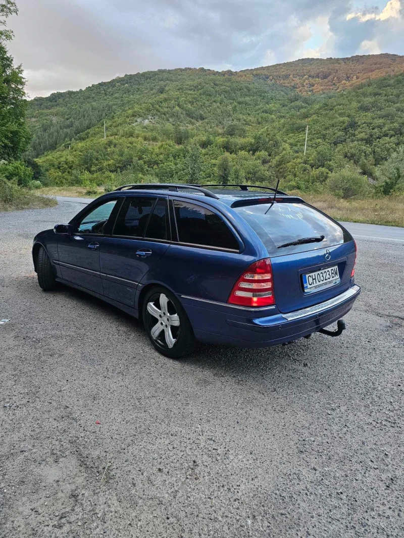 Mercedes-Benz C 180, снимка 3 - Автомобили и джипове - 47323767