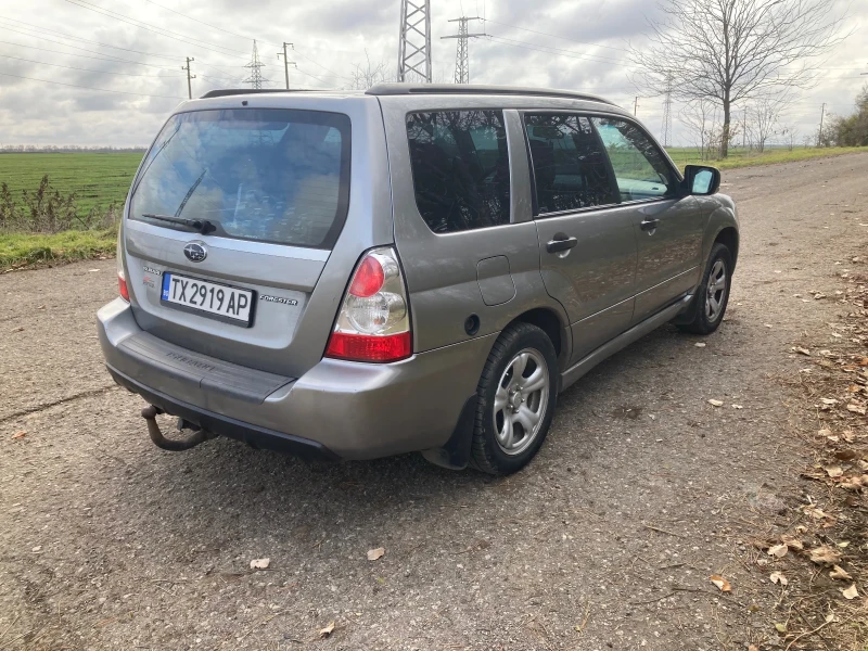 Subaru Forester, снимка 4 - Автомобили и джипове - 48167477