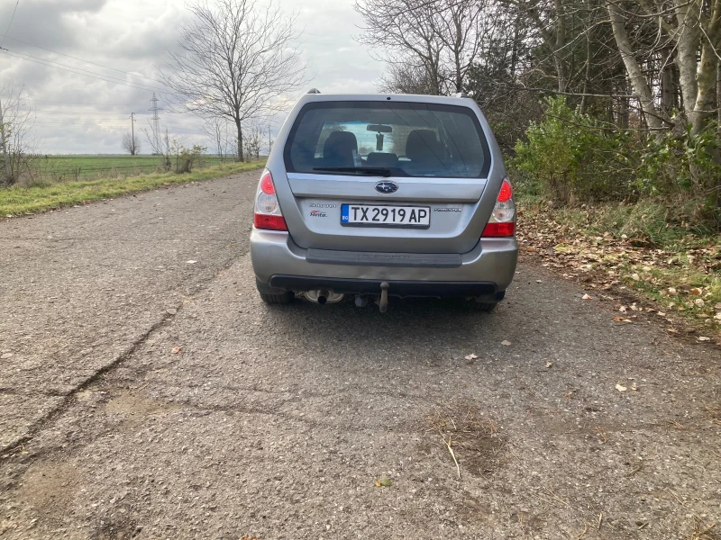 Subaru Forester, снимка 6 - Автомобили и джипове - 48167477