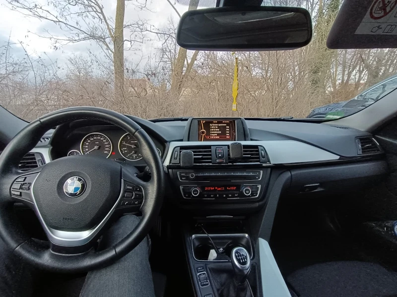 BMW 320, снимка 6 - Автомобили и джипове - 48953897