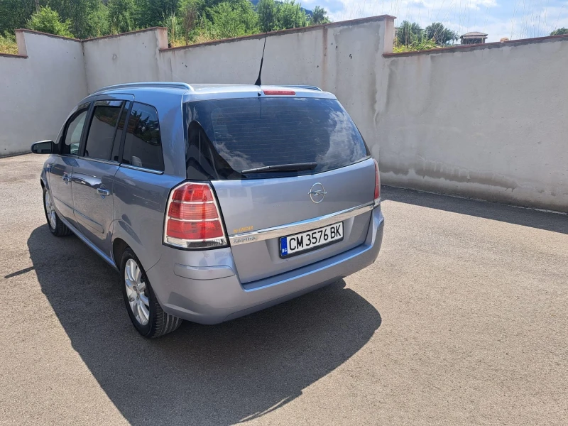 Opel Zafira, снимка 8 - Автомобили и джипове - 52772954