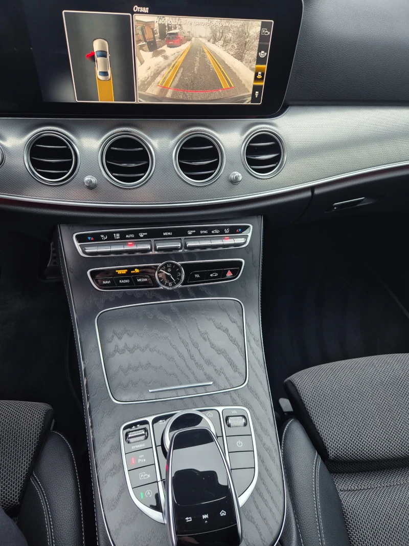 Mercedes-Benz E 220 AMG /9Gtronic /11.19г, снимка 13 - Автомобили и джипове - 53329949