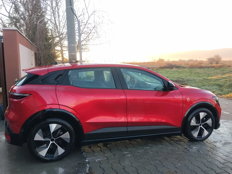 Renault Megane E-TECH Germany , снимка 6 - Автомобили и джипове - 53478485