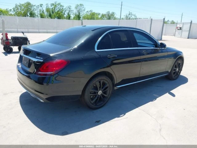 Mercedes-Benz C 300 AMG LINE - изображение 6