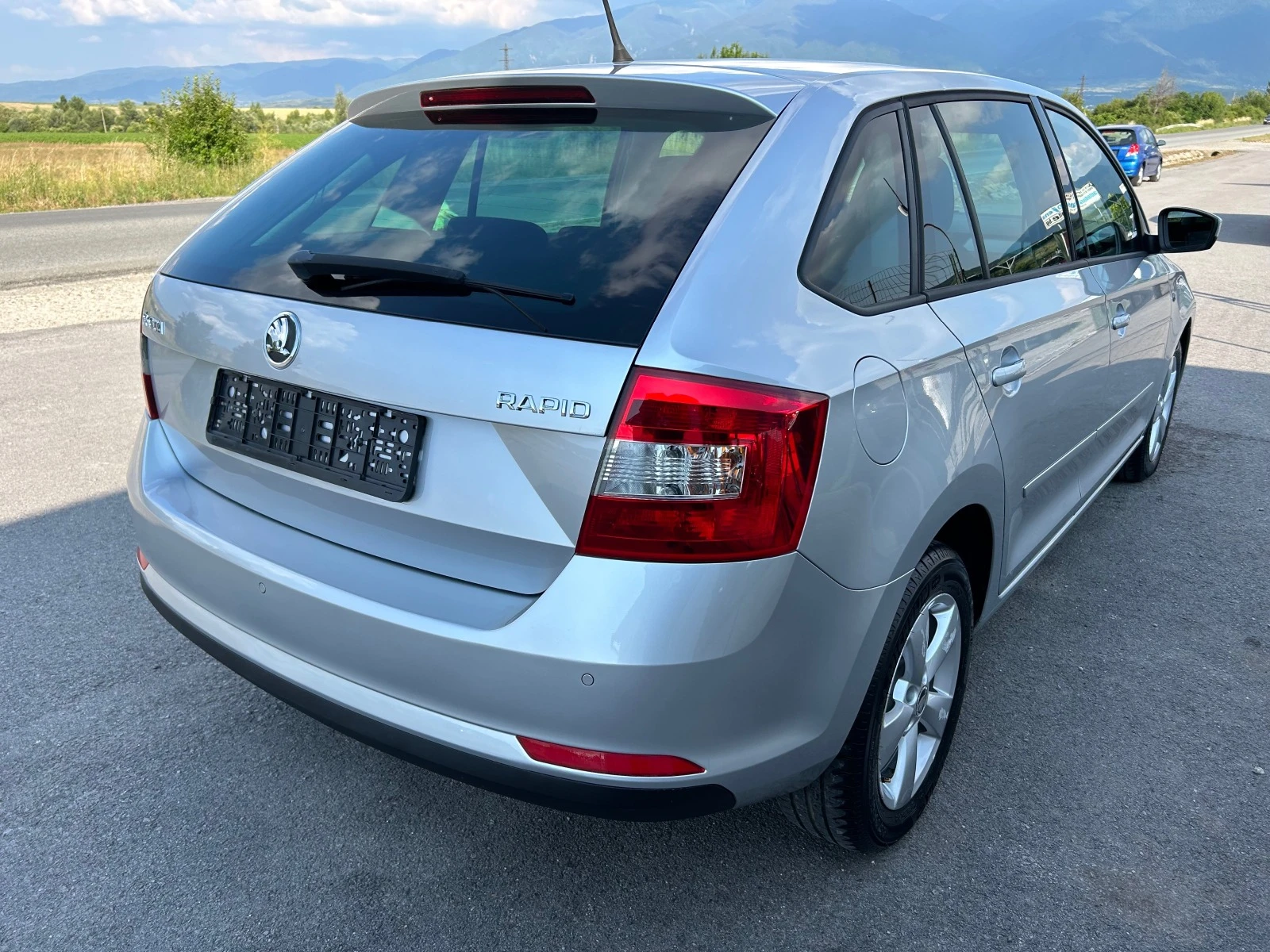 Skoda Rapid 1.6 TDi-Navi - изображение 4