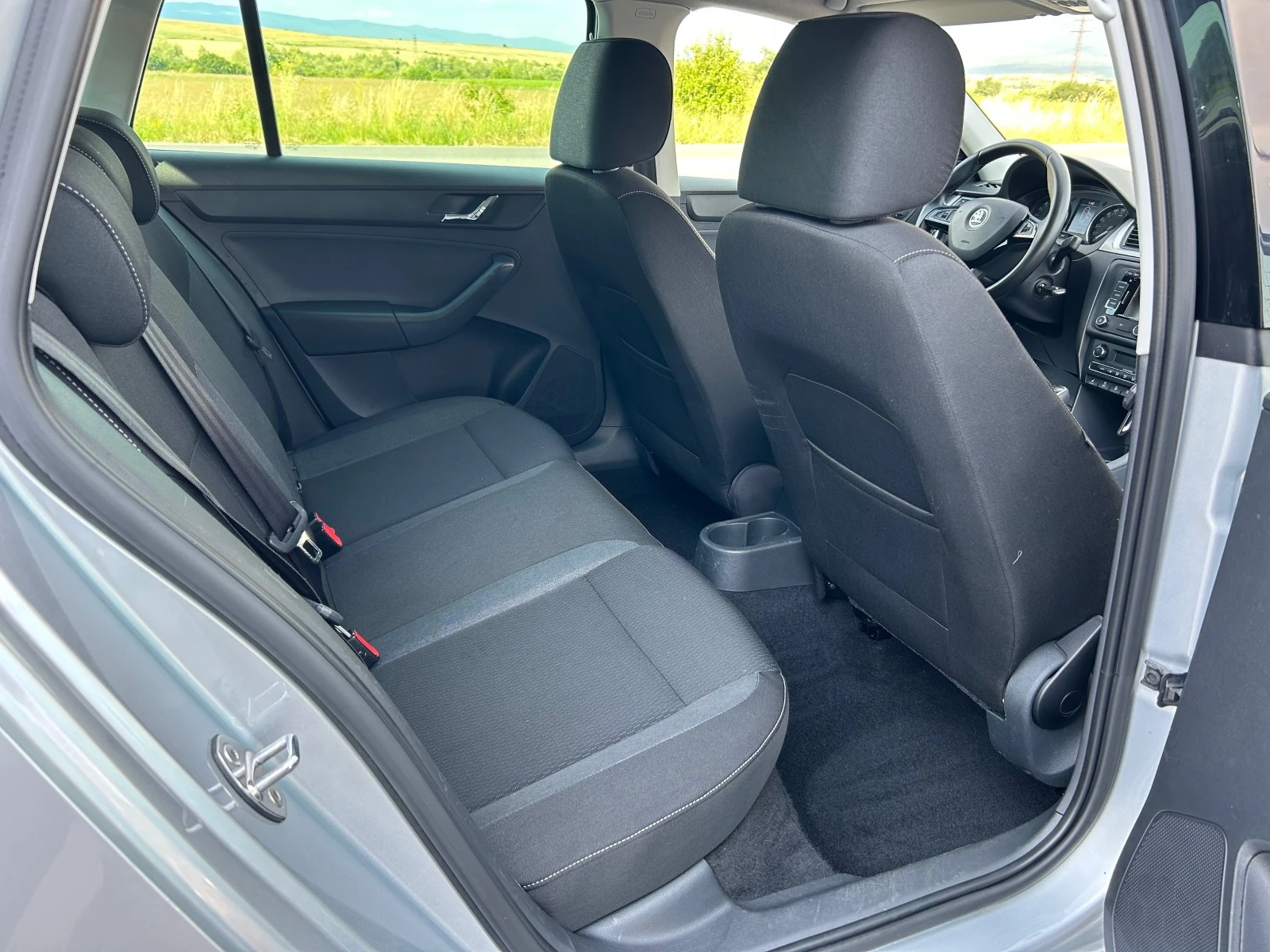 Skoda Rapid 1.6 TDi-Navi - изображение 10