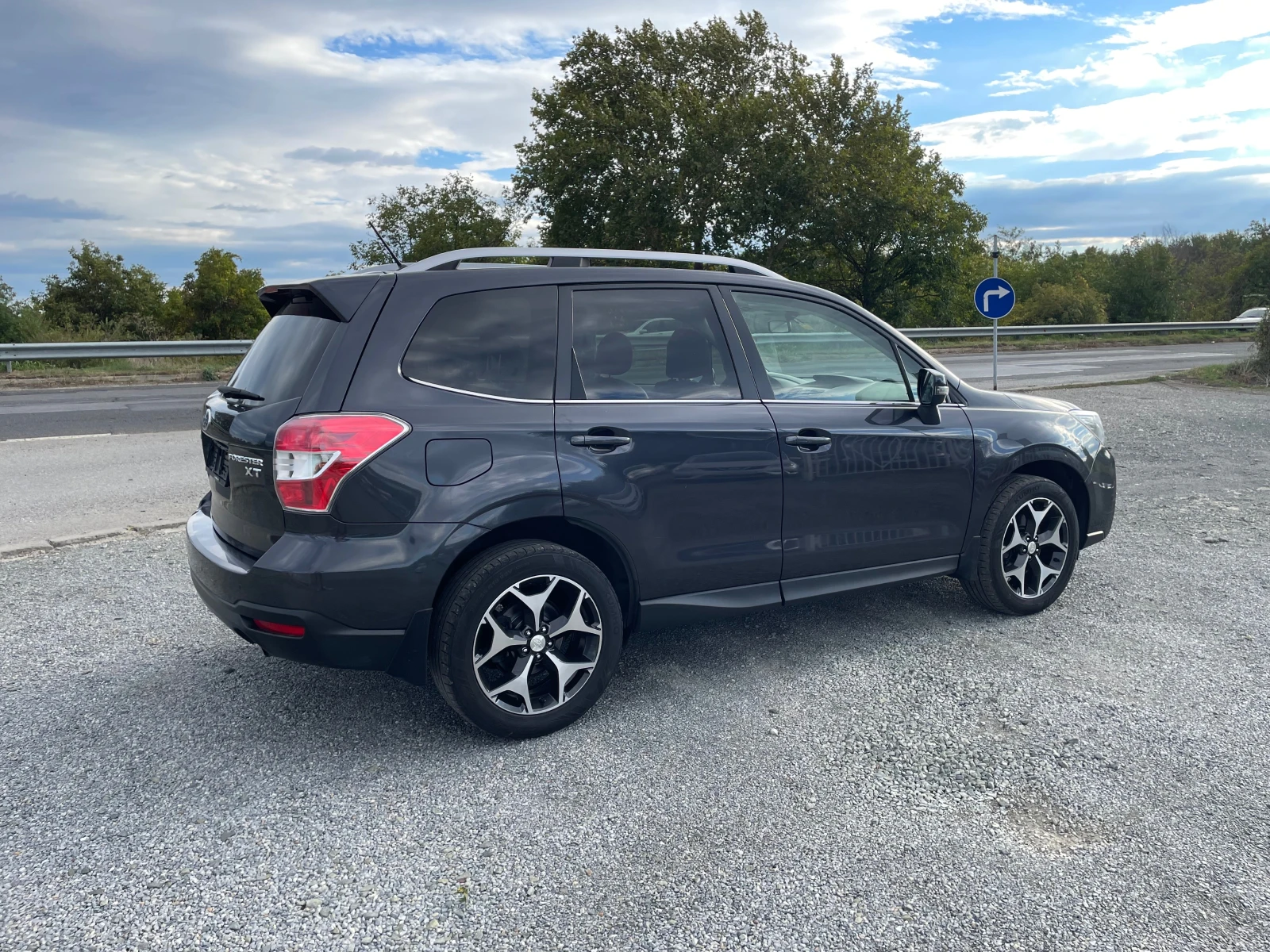 Subaru Forester 2.0XT AUT. NAVI ШВЕЙЦАРИЯ - изображение 3