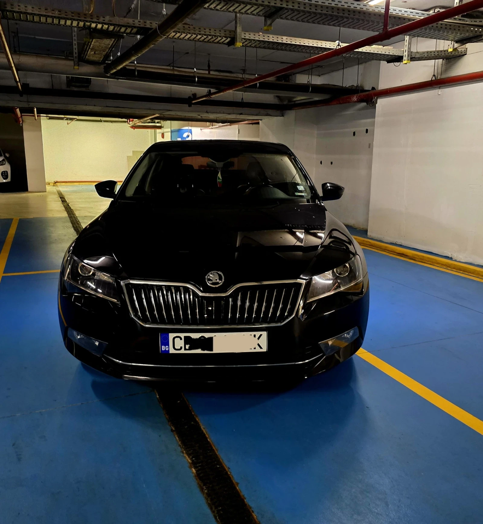 Skoda Superb 2.0 TDI 190 к.с. - изображение 5