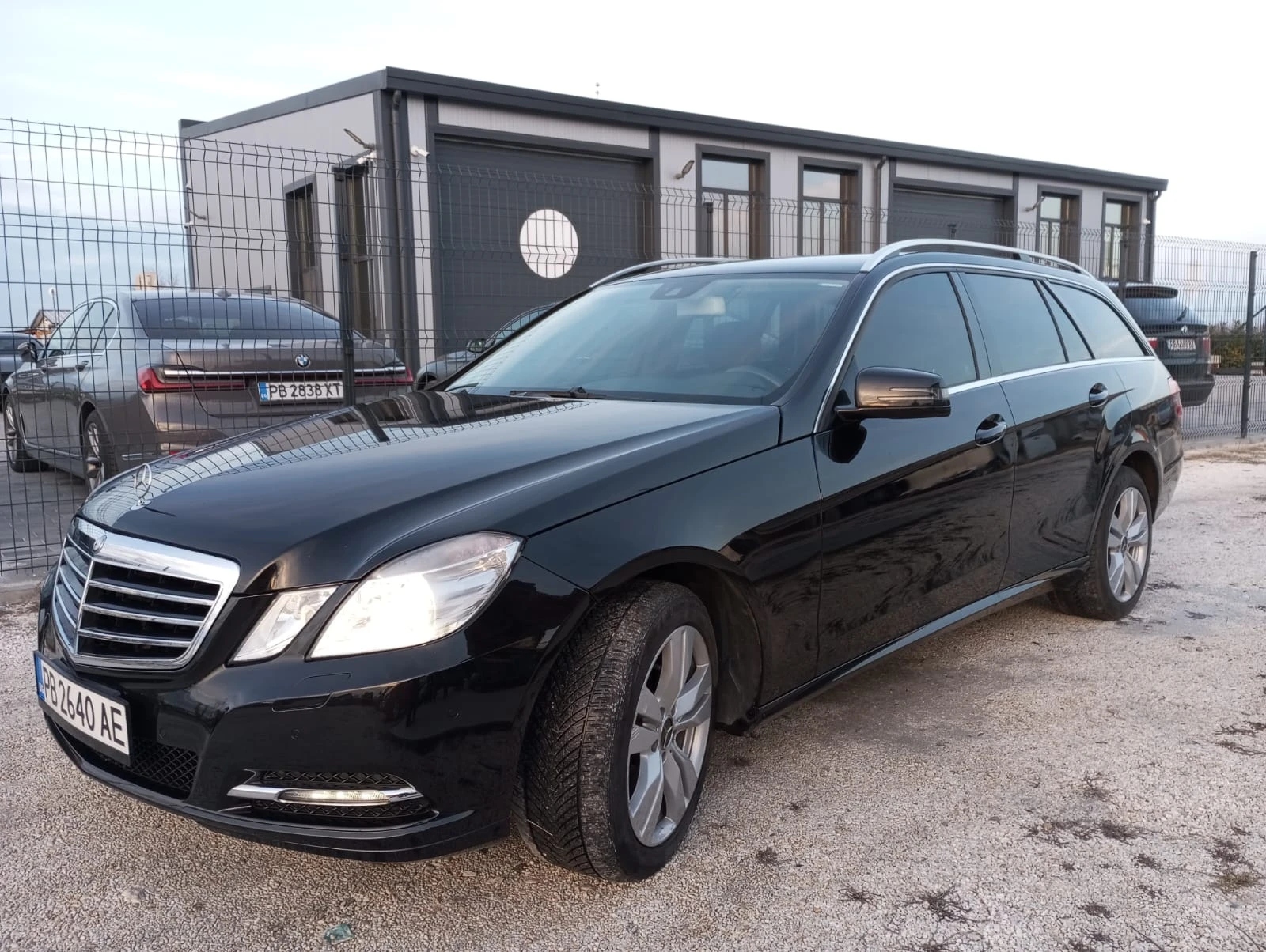 Mercedes-Benz E 250 4Matic - изображение 2