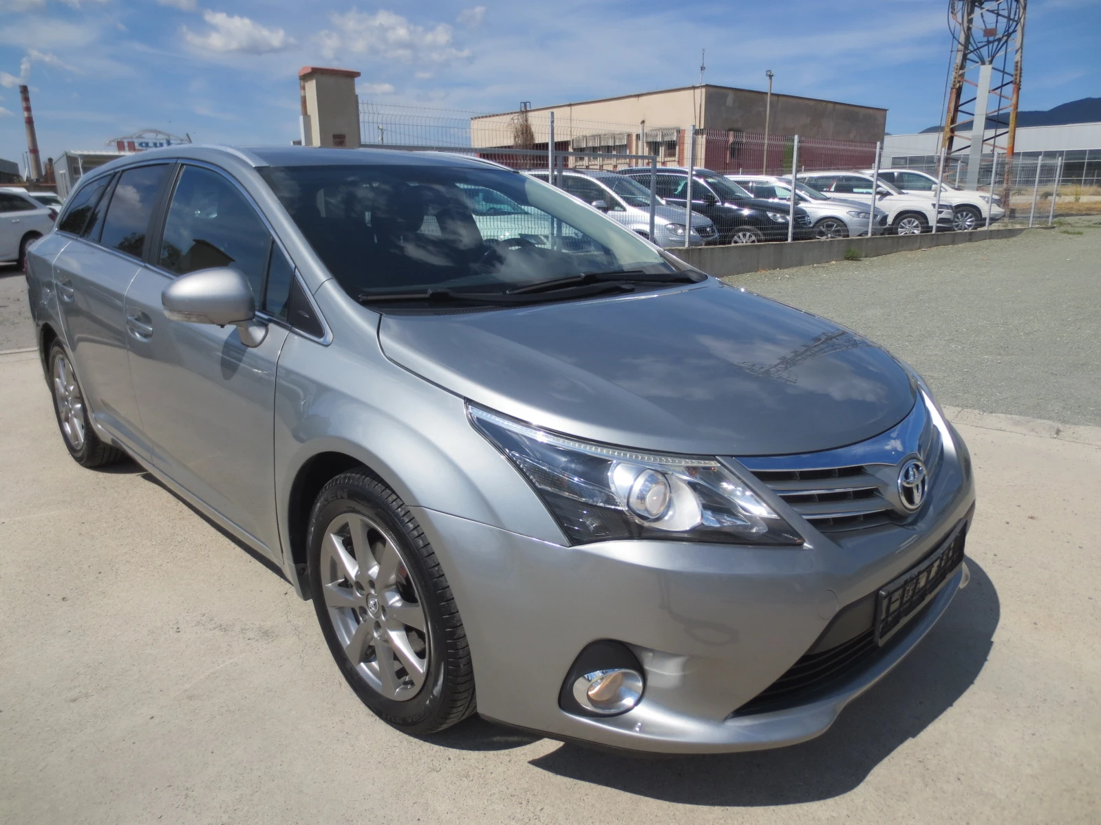 Toyota Avensis 2.0 D-4D  - изображение 3