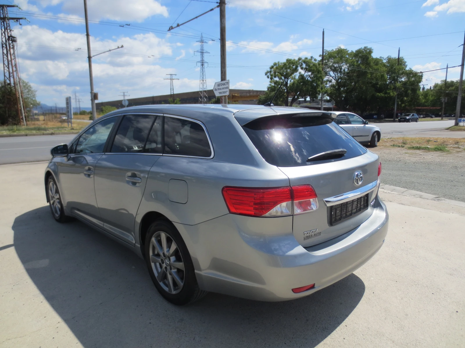 Toyota Avensis 2.0 D-4D  - изображение 7