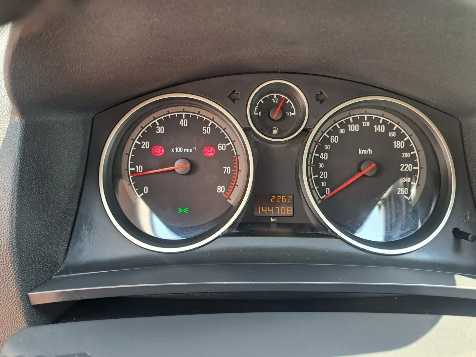 Opel Zafira  - изображение 9