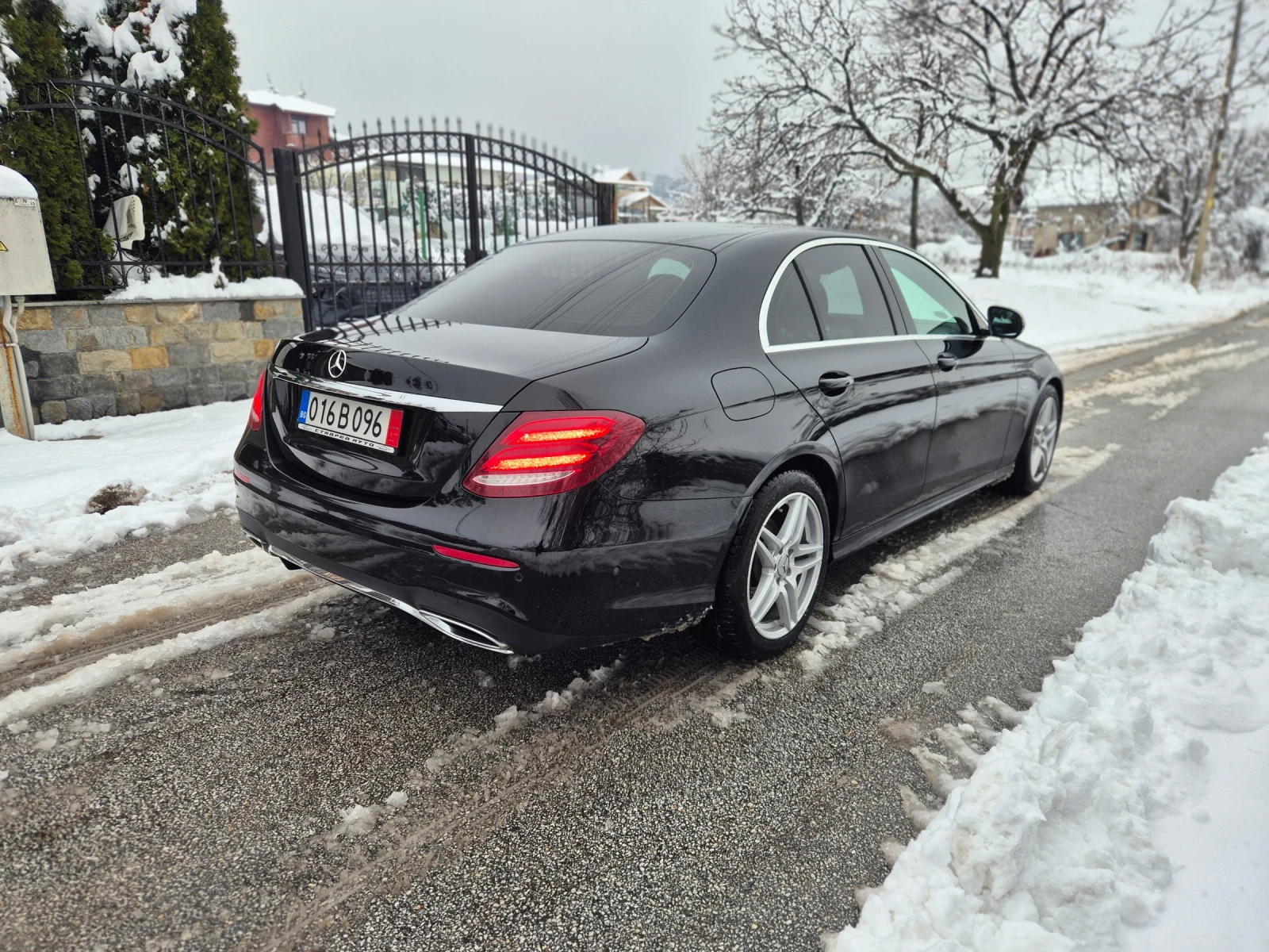 Mercedes-Benz E 220 AMG /9Gtronic /11.19г - изображение 4