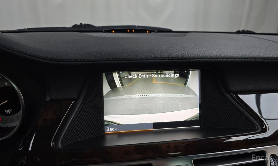 Mercedes-Benz CLS 550 AMG PACK* HARMAN KARDON* ГЕНЕРАЦИЯ* ОБДУХВАНЕ* , снимка 12 - Автомобили и джипове - 53973026