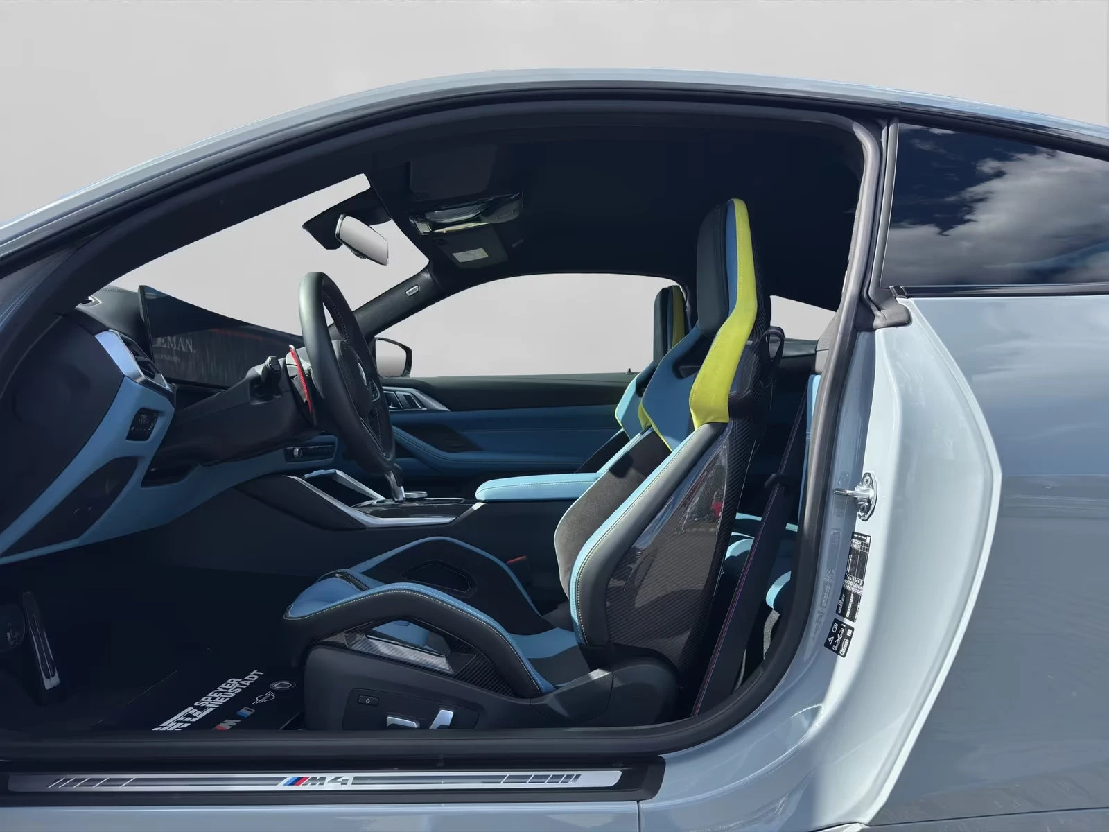 BMW M4 COMPETITION/HP/xDRIVE/H&K/360/HUD/CARBON/388z, снимка 10 - Автомобили и джипове - 54413257