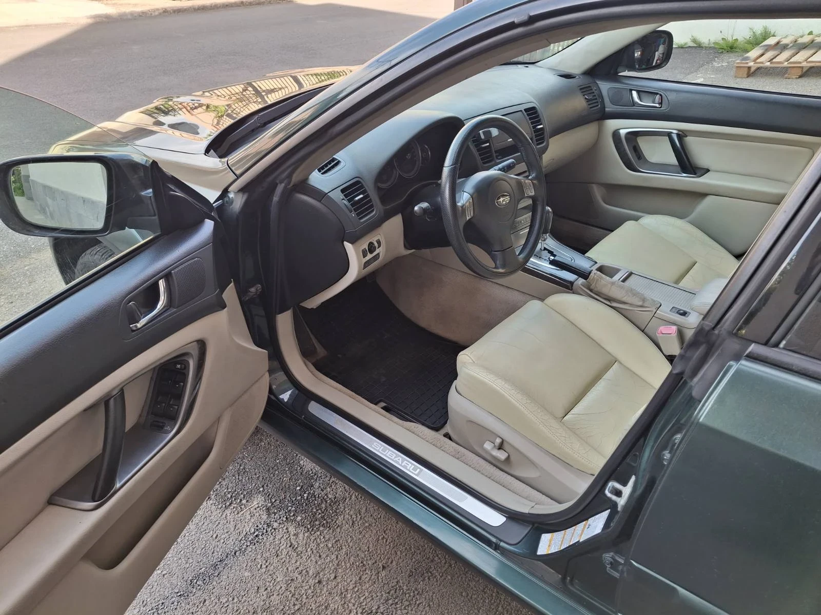 Subaru Outback 3.0 LPG, снимка 10 - Автомобили и джипове - 54543368