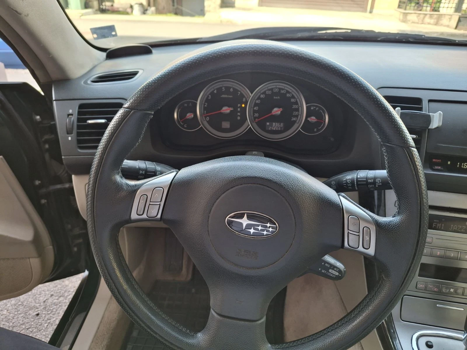 Subaru Outback 3.0 LPG, снимка 11 - Автомобили и джипове - 54543368