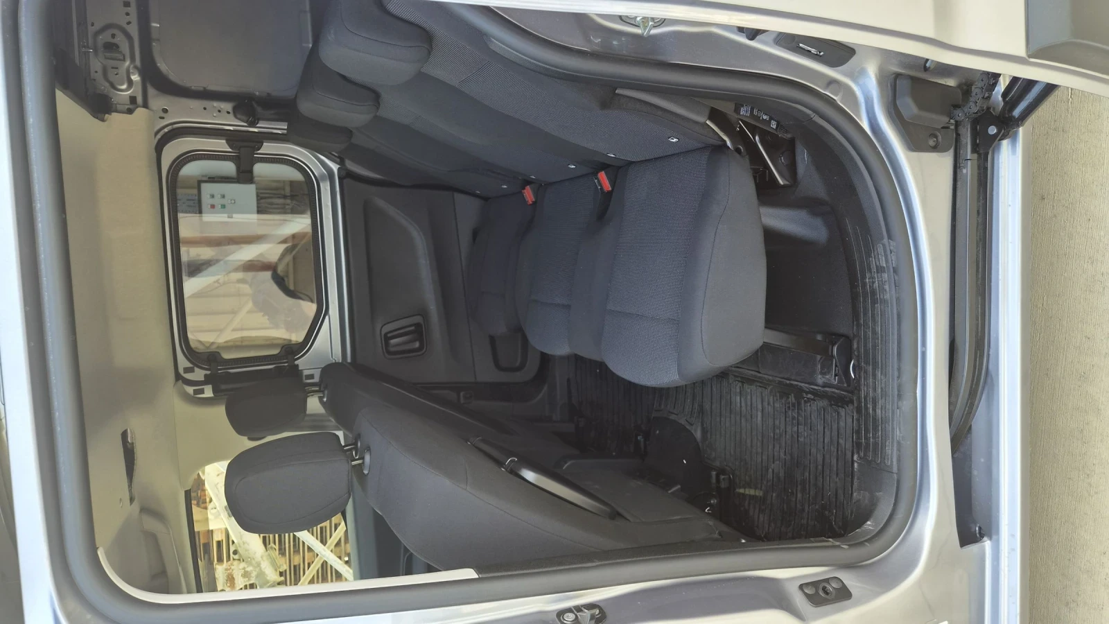Toyota Proace City Чисто нова, снимка 12 - Автомобили и джипове - 54735309