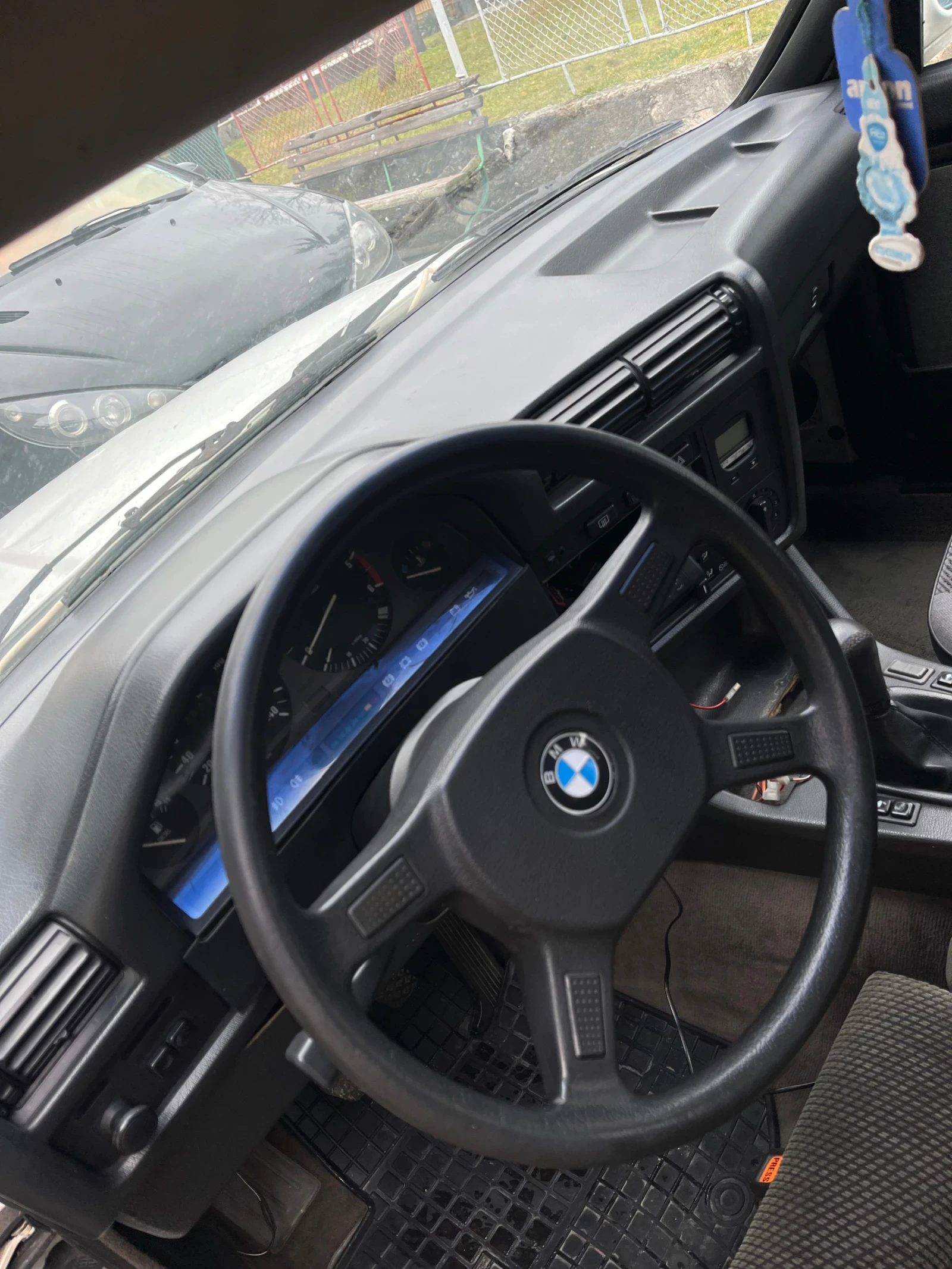 BMW 324 324TD, снимка 5 - Автомобили и джипове - 54819946