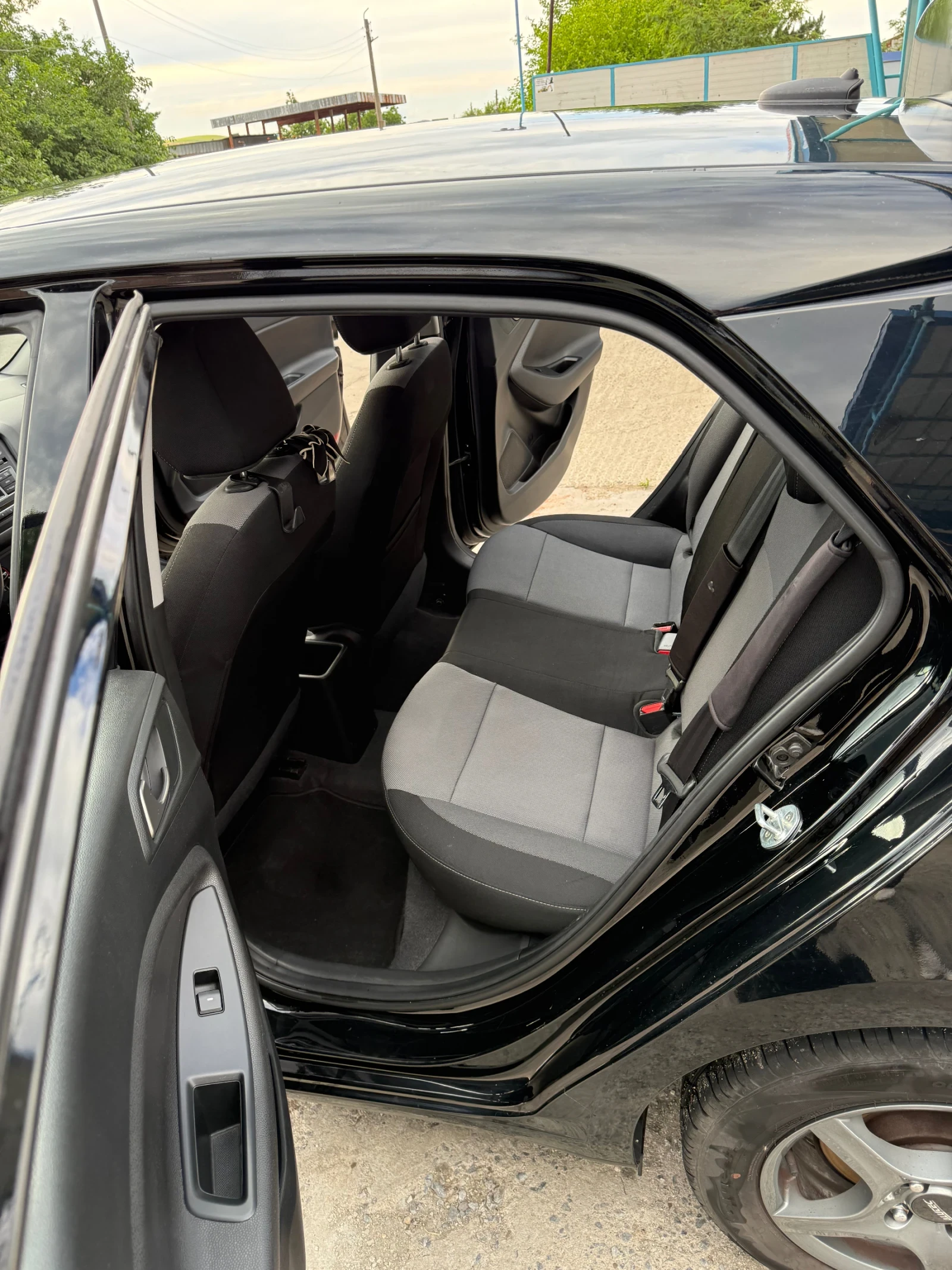 Hyundai I20, снимка 16 - Автомобили и джипове - 54956633
