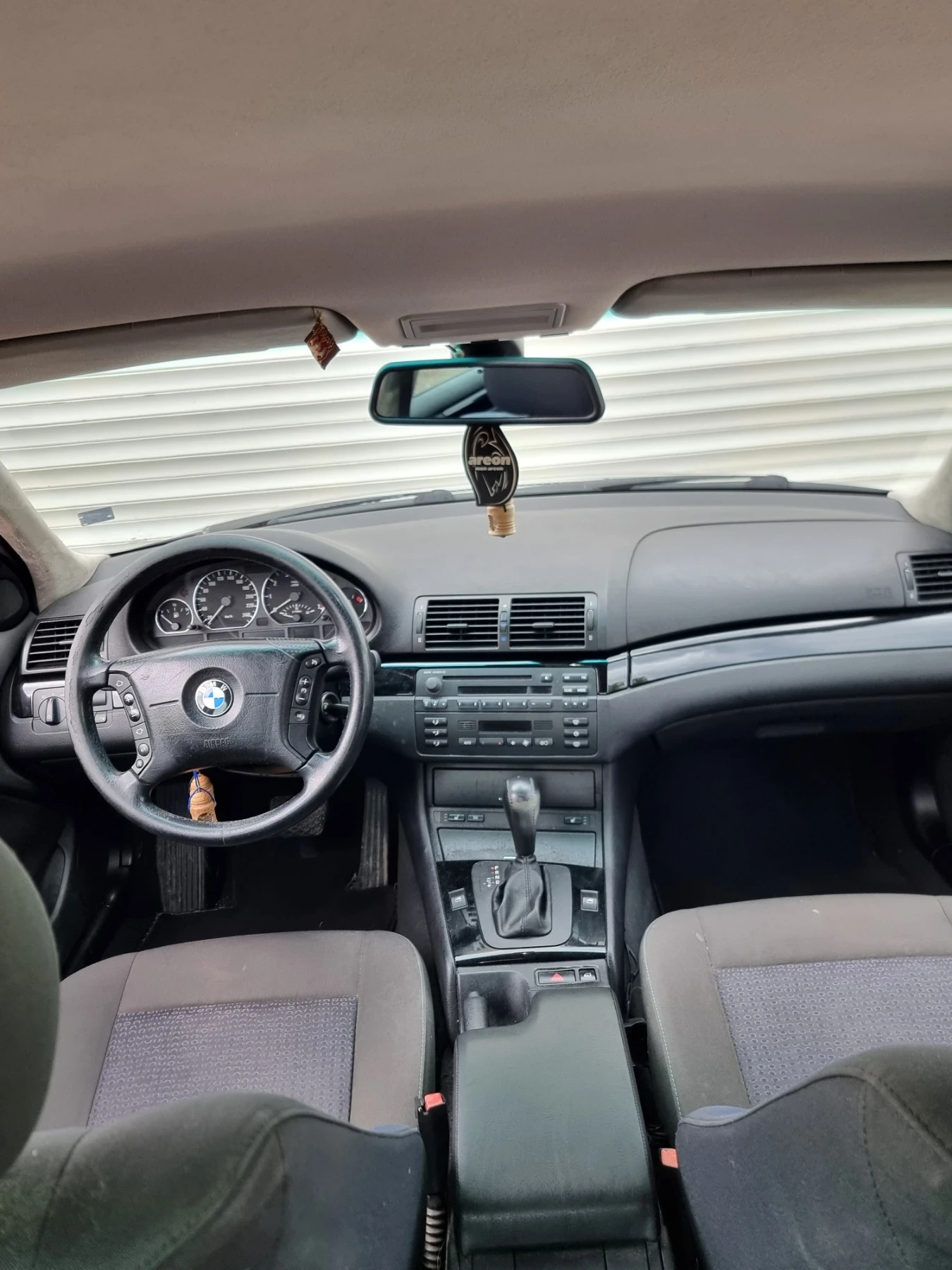 BMW 318 1.8, снимка 17 - Автомобили и джипове - 55124808