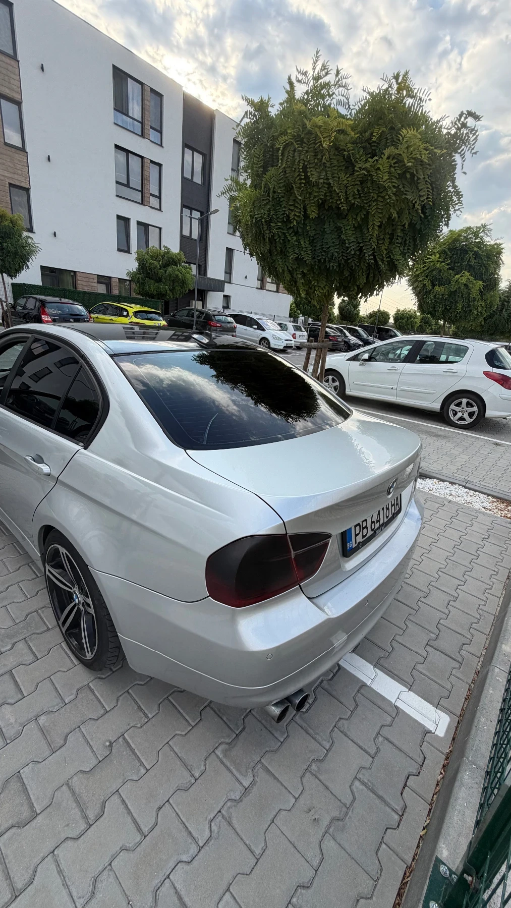 BMW 320, снимка 5 - Автомобили и джипове - 55816912