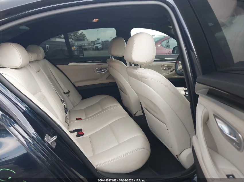 BMW 535 i / M PKG / HARMAN / HEADUP / ПОДГРЕВИ, снимка 10 - Автомобили и джипове - 55830720