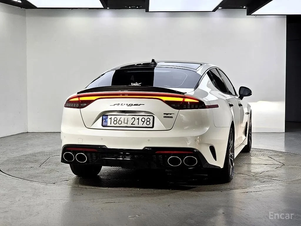 Kia Stinger GT 3.3 Turbo| ОБДУХВАНЕ| ПАНО| ДИСТРОНИК| 360| , снимка 3 - Автомобили и джипове - 55866736