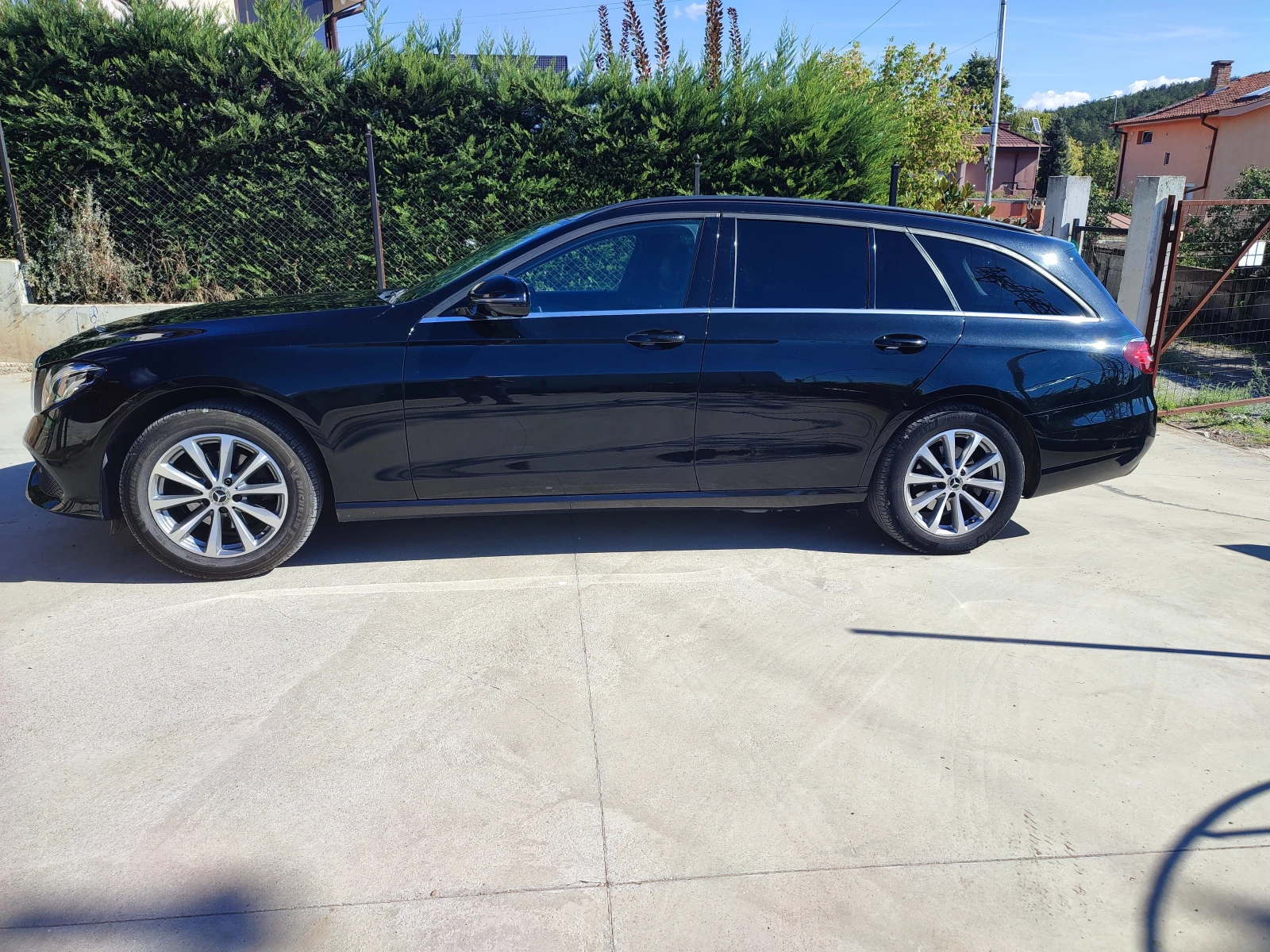 Mercedes-Benz E 220 w213, снимка 2 - Автомобили и джипове - 56209300