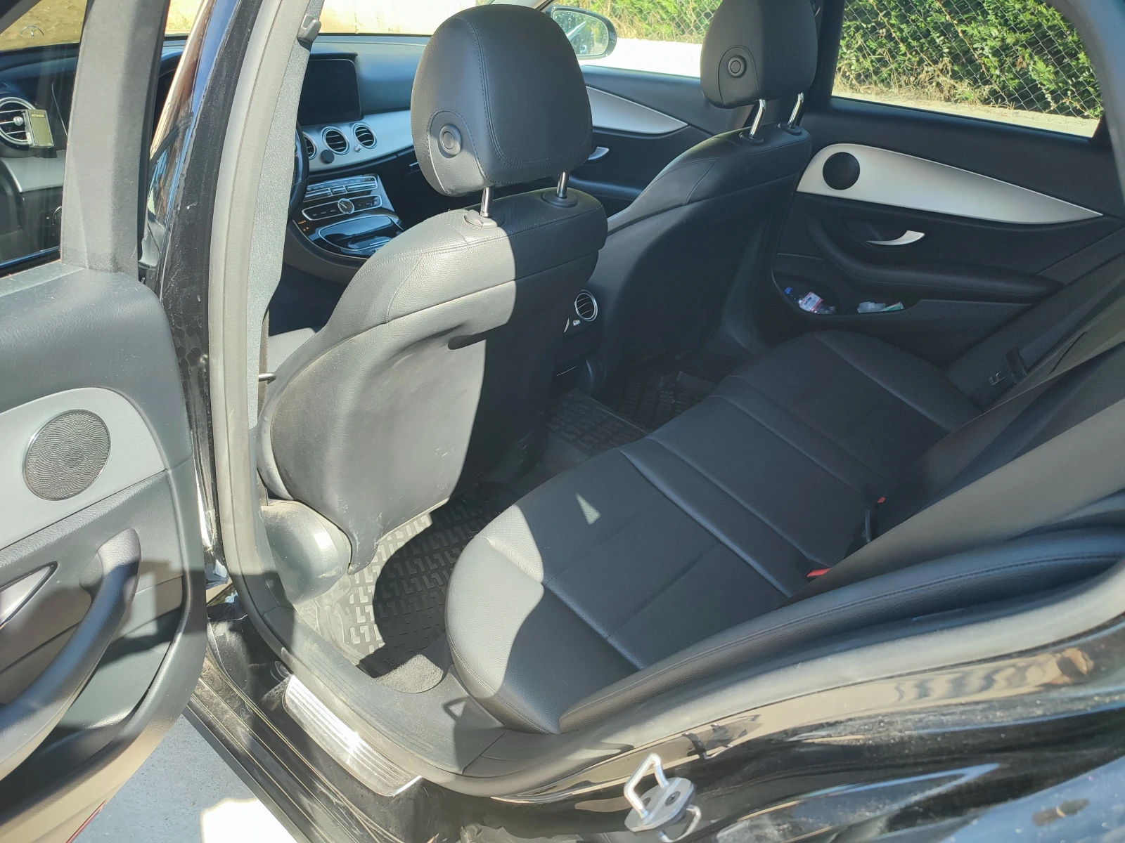 Mercedes-Benz E 220 w213, снимка 7 - Автомобили и джипове - 56209300