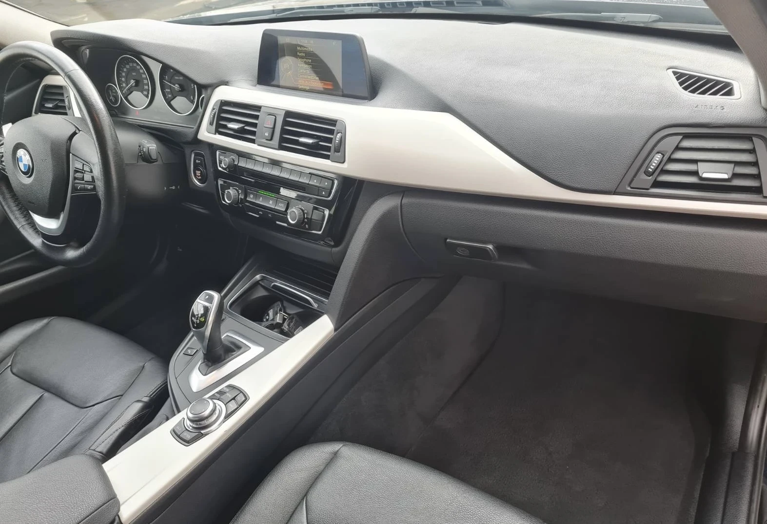 BMW 320 F31 X-Drive Facelift , снимка 10 - Автомобили и джипове - 56735724