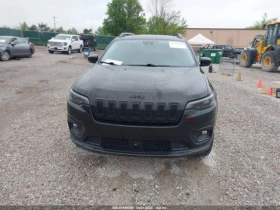 Jeep Cherokee X 4X4