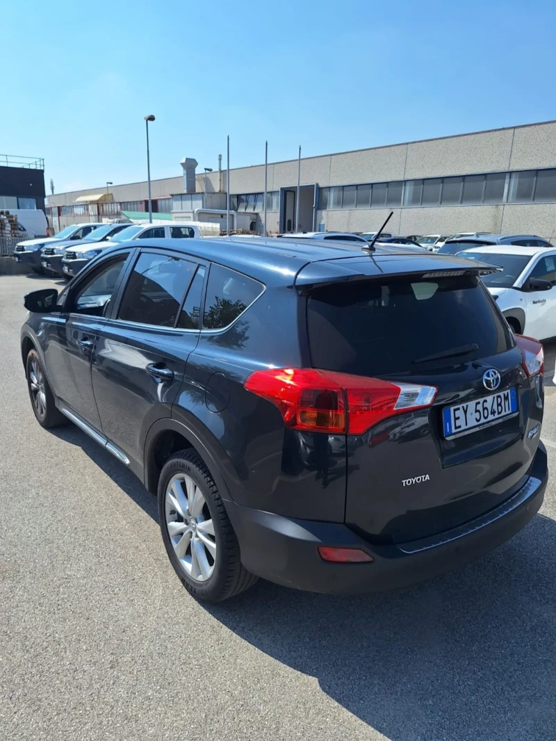 Toyota Rav4 2.0D4D  4X4 КОЖА/НАВИГАЦИЯ/КАМЕРА, снимка 5 - Автомобили и джипове - 47259147