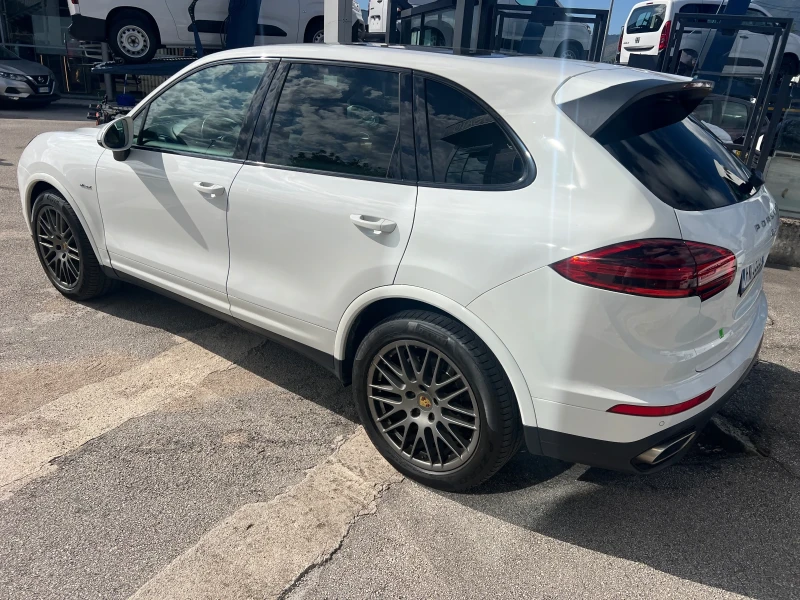 Porsche Cayenne 3.0 d директен вносител, снимка 17 - Автомобили и джипове - 47382795