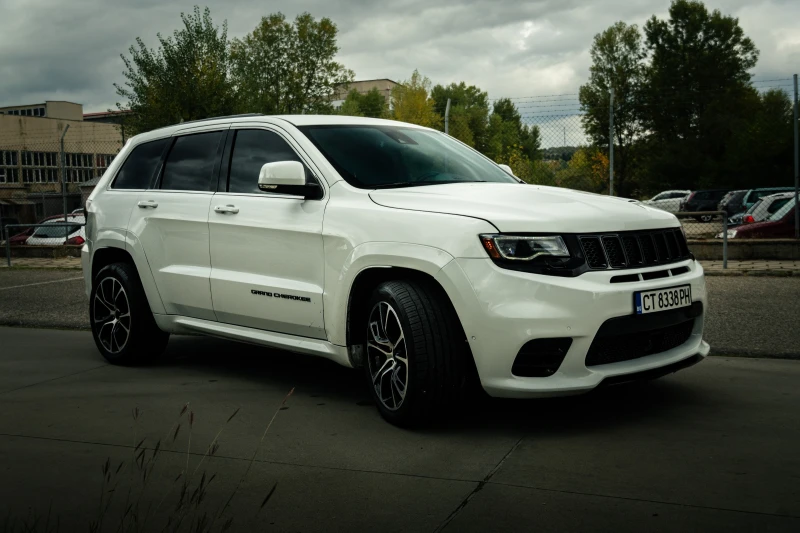 Jeep Grand cherokee SRT, снимка 16 - Автомобили и джипове - 52319598