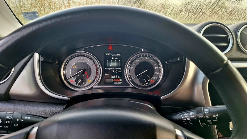 Suzuki Vitara, снимка 5 - Автомобили и джипове - 52661087