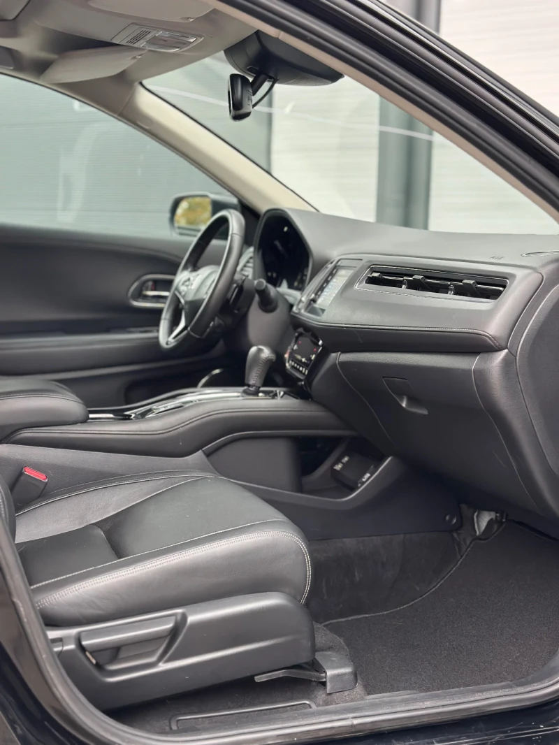 Honda Hr-v * 1.8i VTEC* , снимка 11 - Автомобили и джипове - 52656427