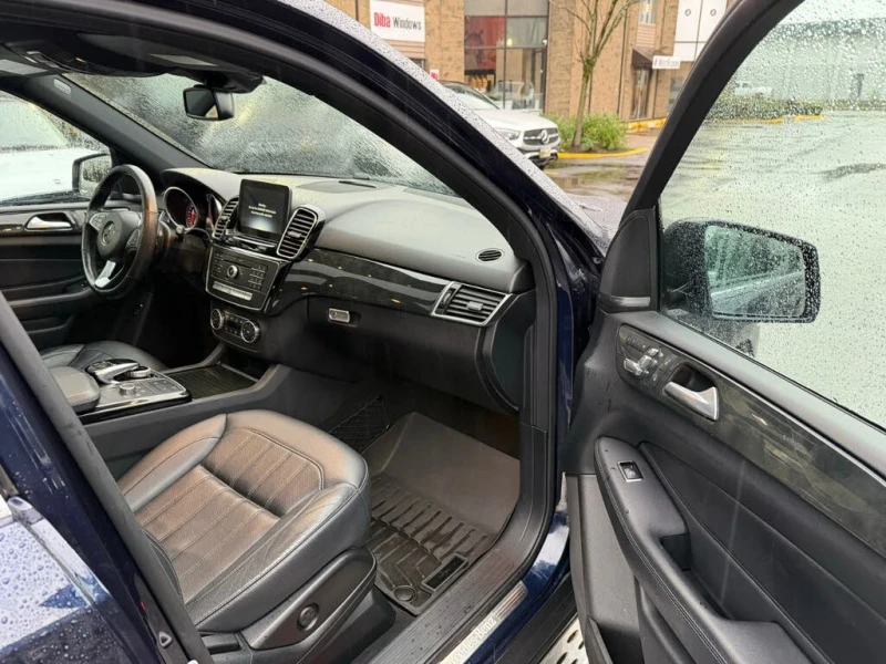 Mercedes-Benz GLE 400 4MATIC| AMGPKG| HARMAN/KARDON| | ПАНО| KEYLESS, снимка 10 - Автомобили и джипове - 53214885