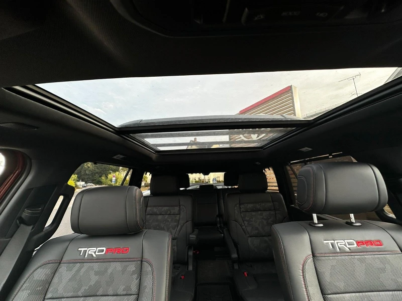 Toyota Sequoia TRD PRO 4WD i-FORCE MAX, снимка 9 - Автомобили и джипове - 53447216