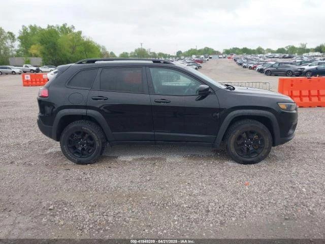 Jeep Cherokee X 4X4 - изображение 7