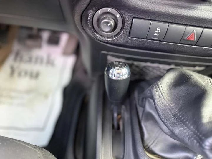 Jeep Wrangler Sport, снимка 14 - Автомобили и джипове - 54056133