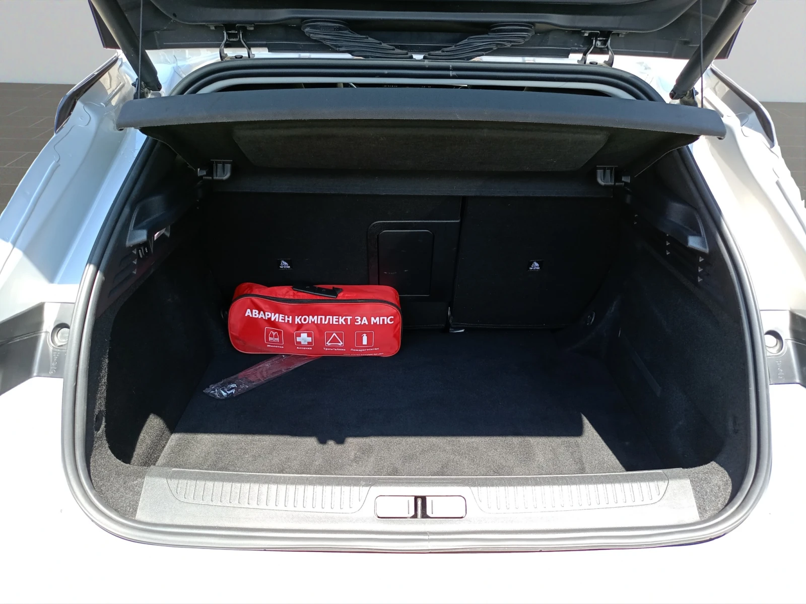 DS DS 4 Crossback TROCADERO BlueHDi 130 EAT8 - изображение 9