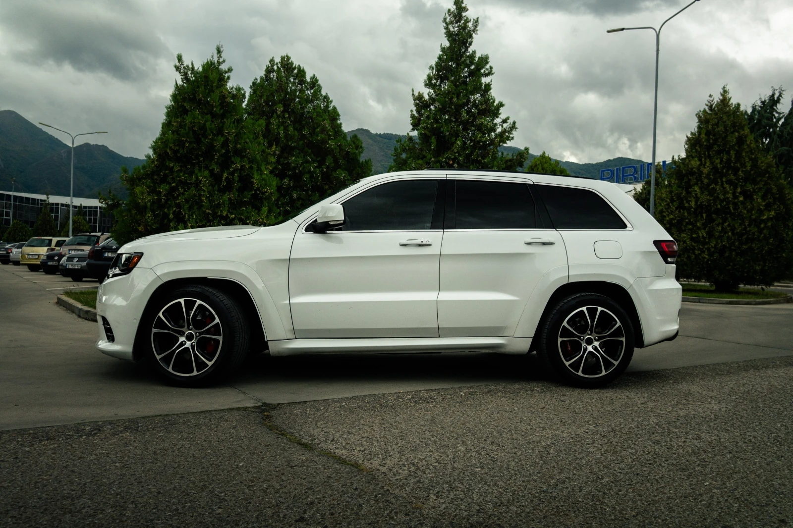 Jeep Grand cherokee SRT | Mobile.bg   15