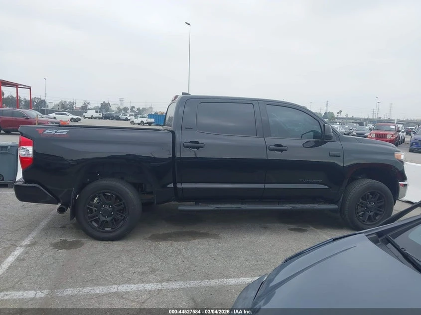 Toyota Tundra 5.7l Sr5, снимка 13 - Автомобили и джипове - 53907281