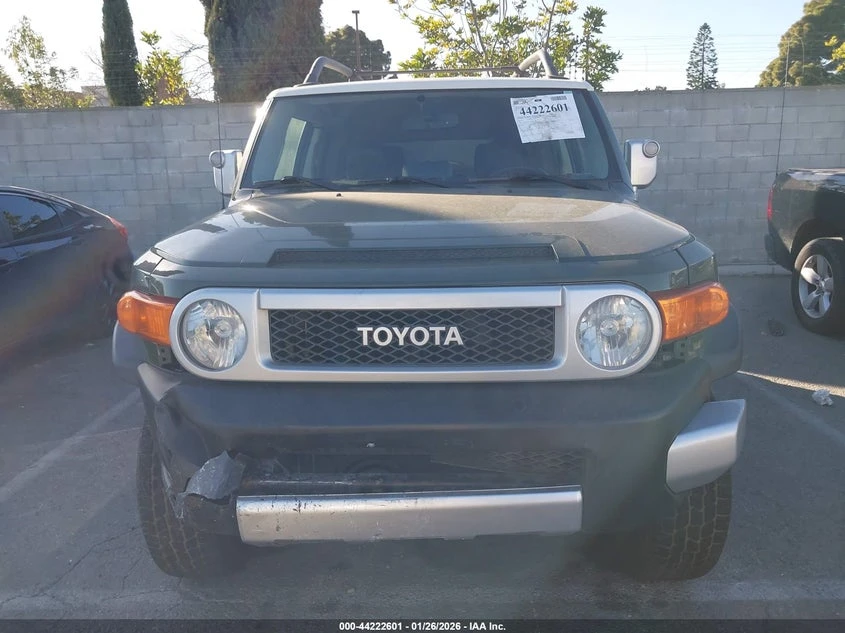 Toyota Fj cruiser 4.0l, снимка 12 - Автомобили и джипове - 53941328